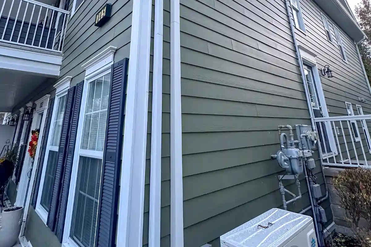 Eavestrough installation